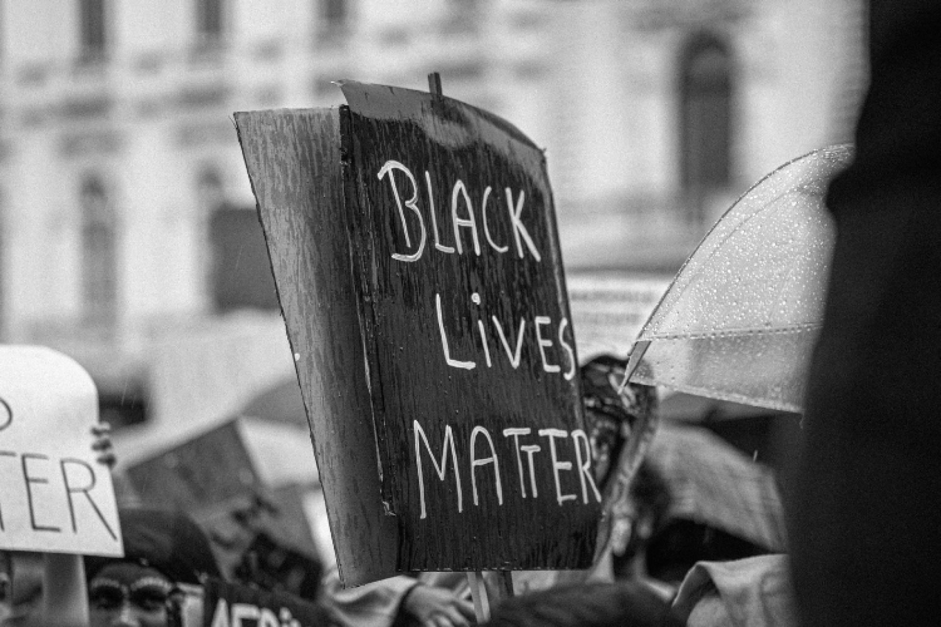 조지 플로이드 살해 사건에 대한 추모 성명서