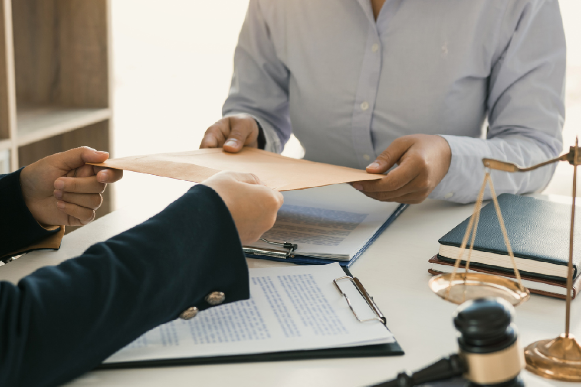 دراسة حالة لسياسة مجلس الكنائس العالمي في مجال رفع السن وجهود المناصرة